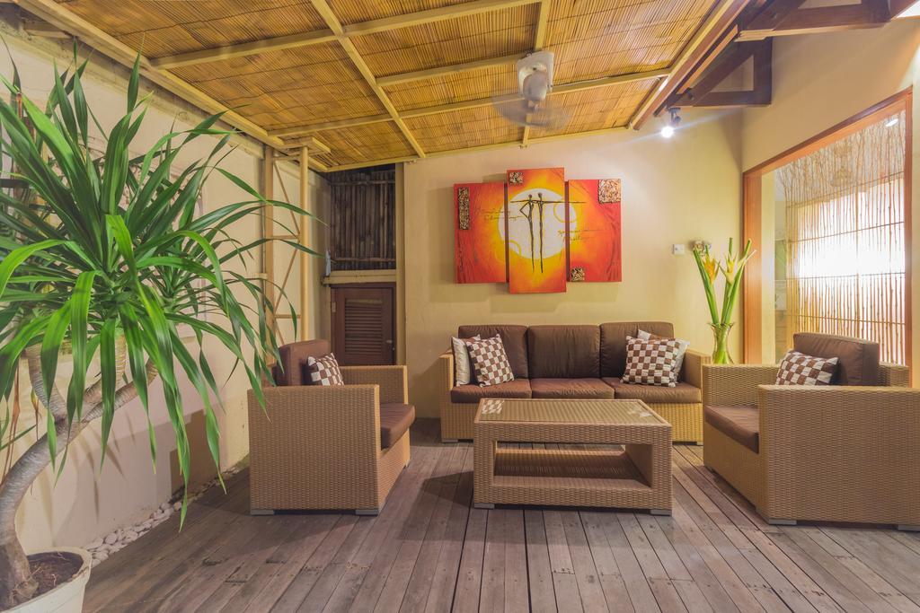 Villa Seriska Seminyak Ngoại thất bức ảnh
