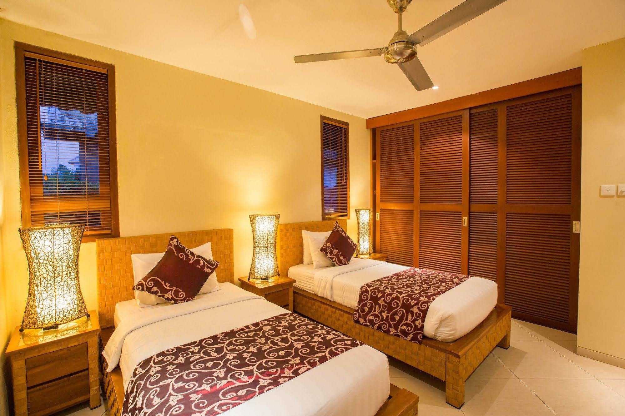 Villa Seriska Seminyak Ngoại thất bức ảnh
